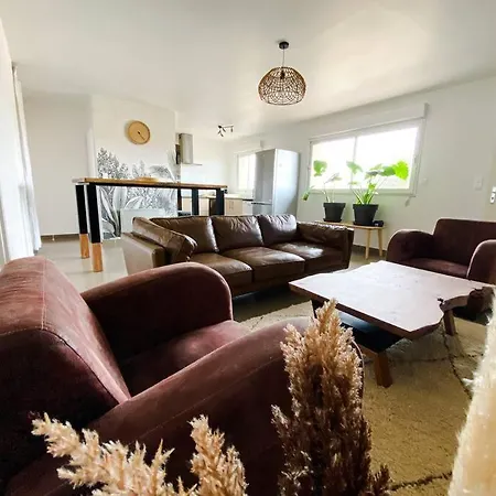 Au Pied De La Dune *